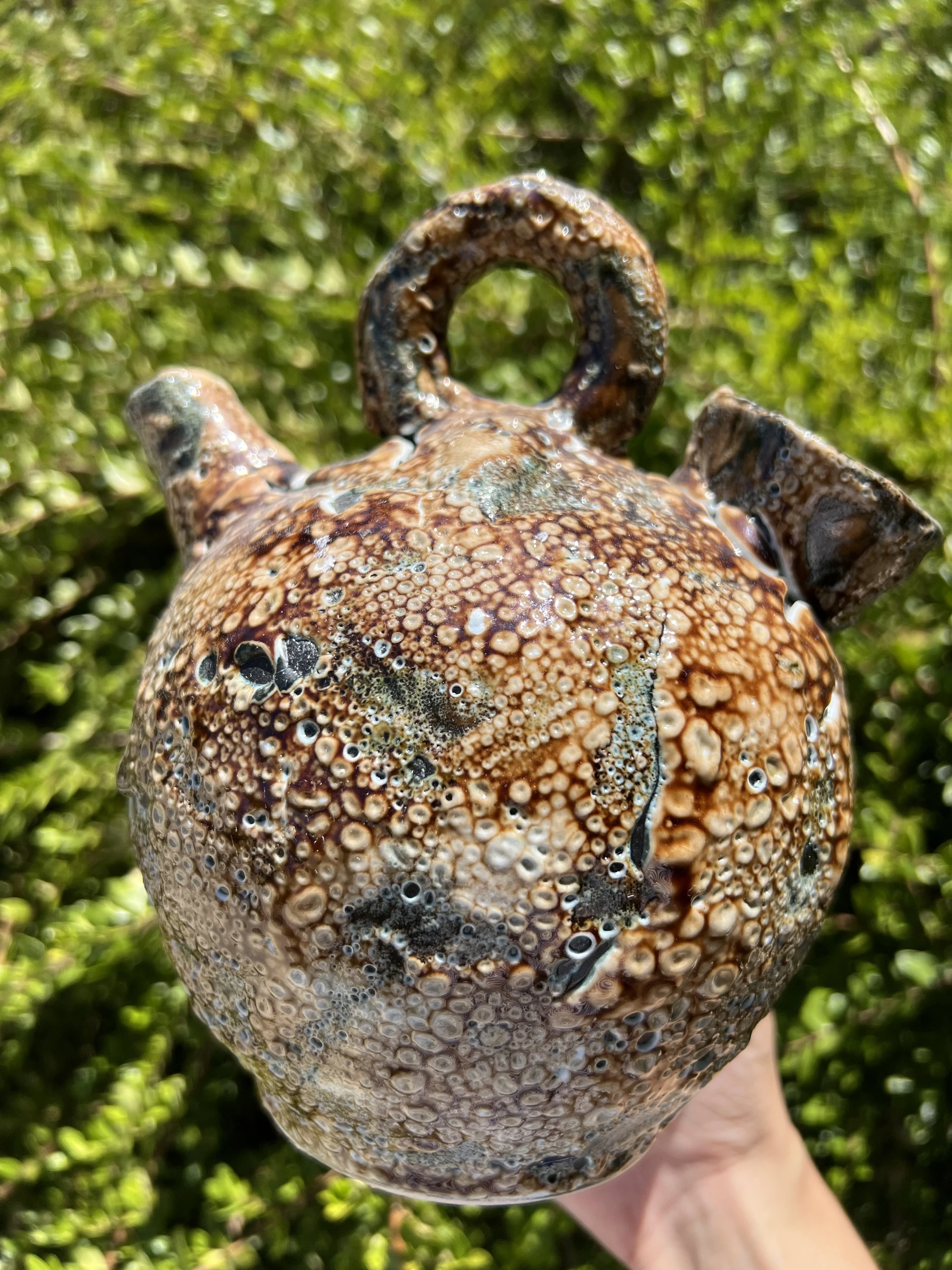 🐝 Vintage keramische Gargoulette-pitcher van steengoed met ambachtelijke decoratie 19,5 c – photo 4